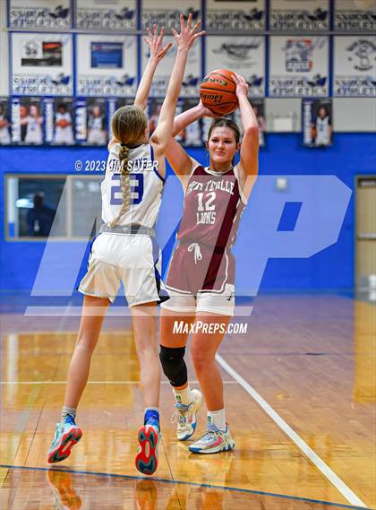 Thumbnail 2 in Snook vs Fayetteville photogallery.