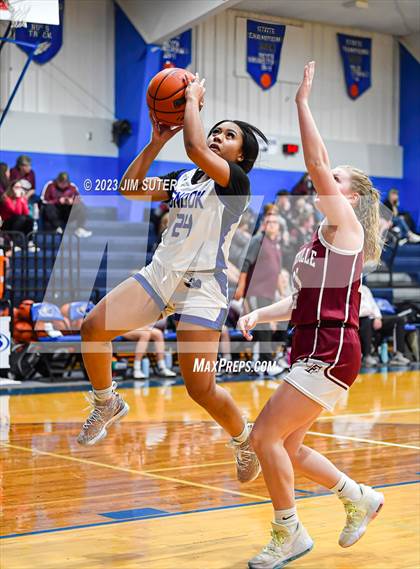 Thumbnail 3 in Snook vs Fayetteville photogallery.