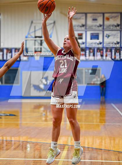 Thumbnail 3 in Snook vs Fayetteville photogallery.