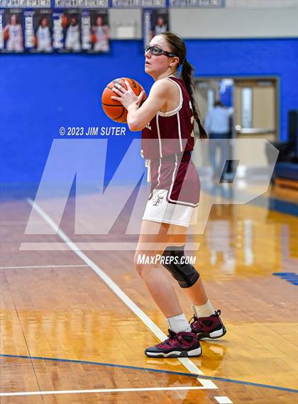 Thumbnail 2 in Snook vs Fayetteville photogallery.