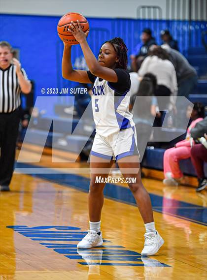 Thumbnail 3 in Snook vs Fayetteville photogallery.