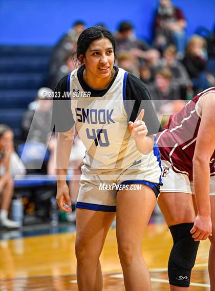 Thumbnail 3 in Snook vs Fayetteville photogallery.