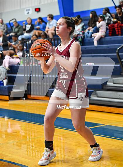 Thumbnail 3 in Snook vs Fayetteville photogallery.