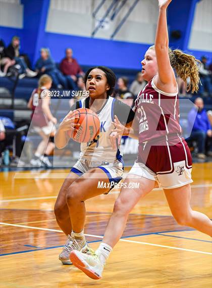 Thumbnail 2 in Snook vs Fayetteville photogallery.
