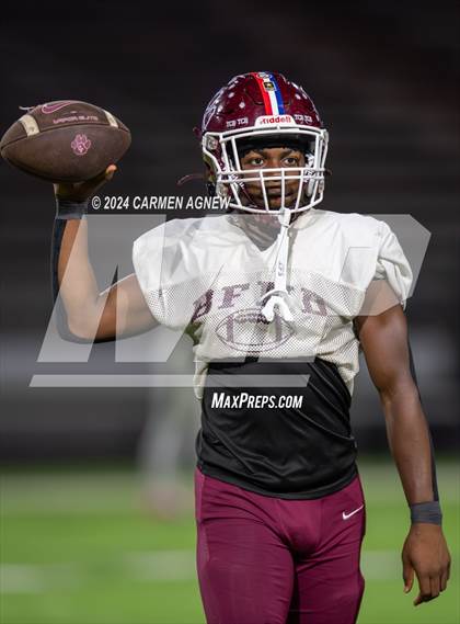 Thumbnail 2 in Cypress Falls vs Cy-Fair photogallery.