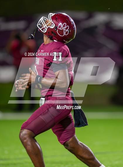 Thumbnail 3 in Cypress Falls vs Cy-Fair photogallery.
