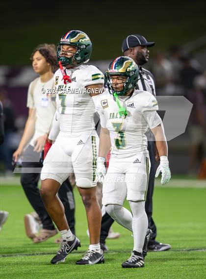 Thumbnail 3 in Cypress Falls vs Cy-Fair photogallery.