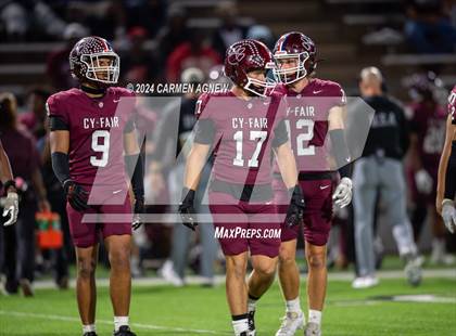 Thumbnail 2 in Cypress Falls vs Cy-Fair photogallery.