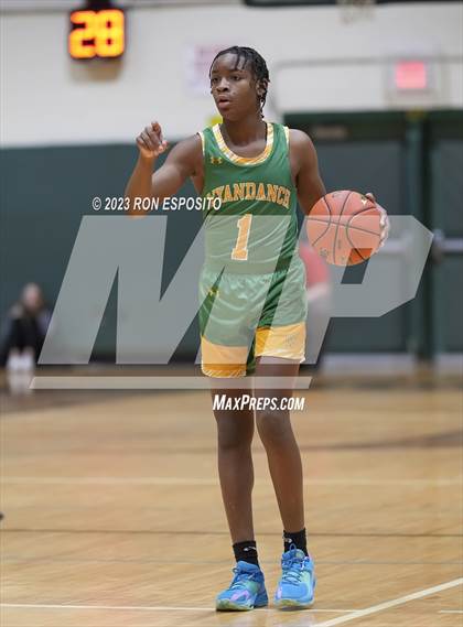 Thumbnail 3 in Wyandanch vs Kings Park (NYSPHSAA Section XI Class A Semifinal)  photogallery.