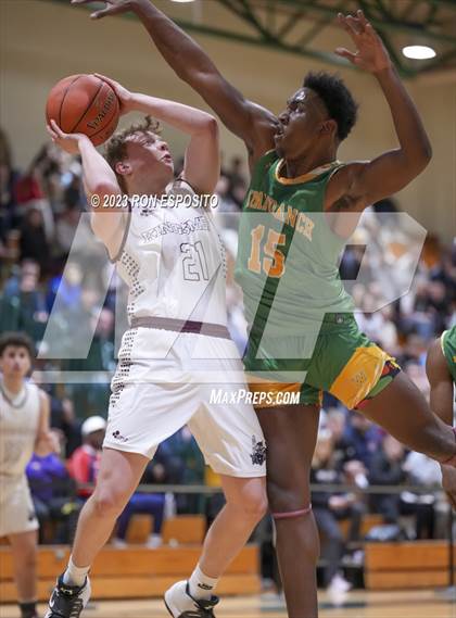 Thumbnail 1 in Wyandanch vs Kings Park (NYSPHSAA Section XI Class A Semifinal)  photogallery.