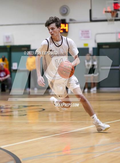 Thumbnail 2 in Wyandanch vs Kings Park (NYSPHSAA Section XI Class A Semifinal)  photogallery.