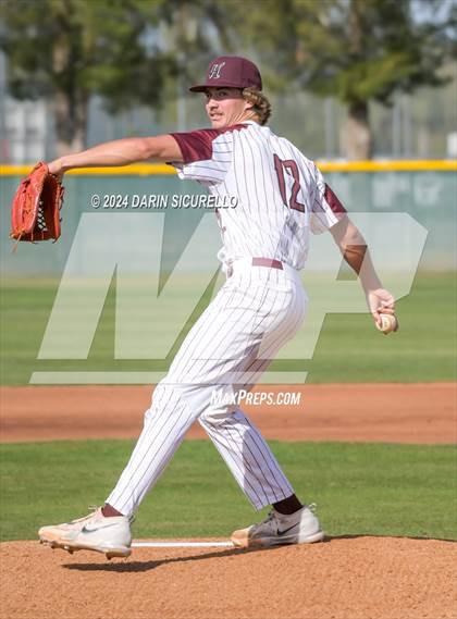 Thumbnail 2 in Grandview vs Hamilton (Coach Bob National Invitational) photogallery.