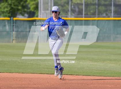 Thumbnail 2 in Grandview vs Hamilton (Coach Bob National Invitational) photogallery.
