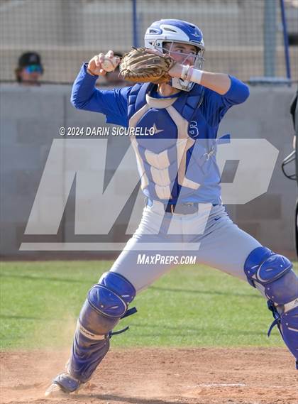 Thumbnail 1 in Grandview vs Hamilton (Coach Bob National Invitational) photogallery.