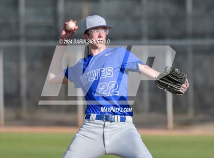 Thumbnail 3 in Grandview vs Hamilton (Coach Bob National Invitational) photogallery.