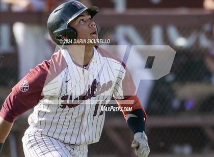 Thumbnail 2 in Grandview vs Hamilton (Coach Bob National Invitational) photogallery.