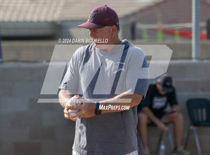Thumbnail 2 in Grandview vs Hamilton (Coach Bob National Invitational) photogallery.