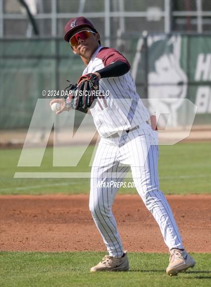 Thumbnail 1 in Grandview vs Hamilton (Coach Bob National Invitational) photogallery.