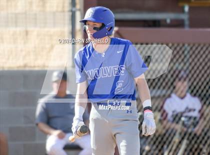 Thumbnail 2 in Grandview vs Hamilton (Coach Bob National Invitational) photogallery.