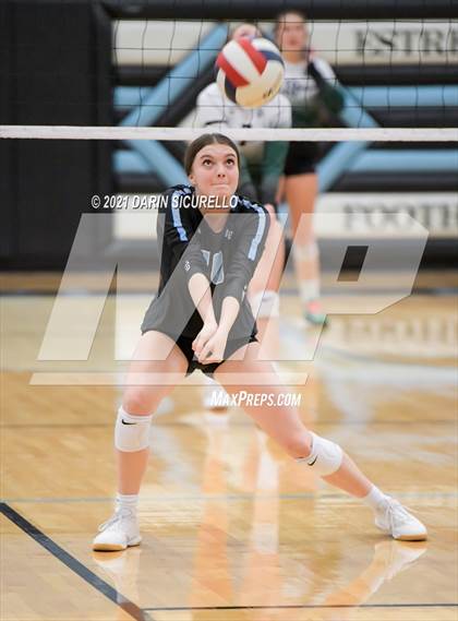 Thumbnail 3 in Estrella Foothills vs Flagstaff (AIA 4A Round 1 Playoff) photogallery.