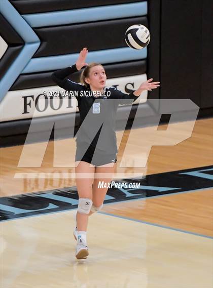 Thumbnail 3 in Estrella Foothills vs Flagstaff (AIA 4A Round 1 Playoff) photogallery.