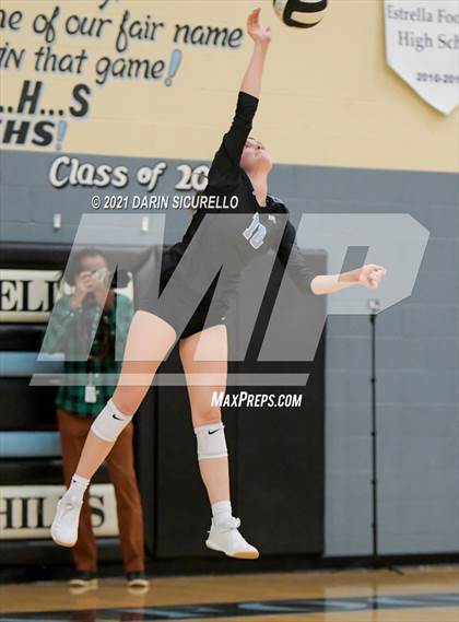 Thumbnail 3 in Estrella Foothills vs Flagstaff (AIA 4A Round 1 Playoff) photogallery.