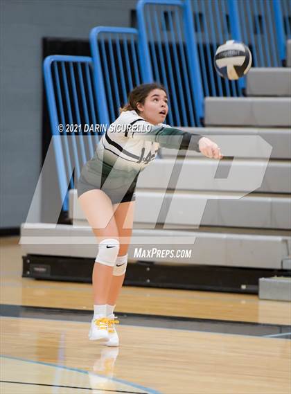 Thumbnail 1 in Estrella Foothills vs Flagstaff (AIA 4A Round 1 Playoff) photogallery.