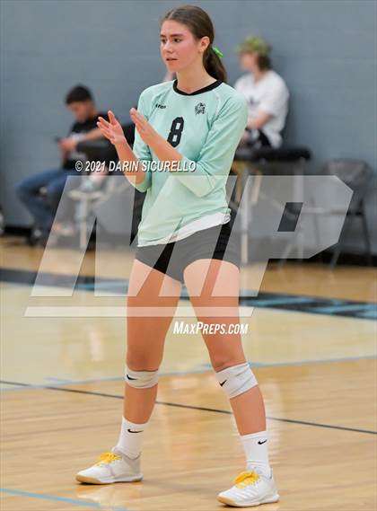 Thumbnail 3 in Estrella Foothills vs Flagstaff (AIA 4A Round 1 Playoff) photogallery.