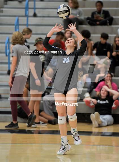 Thumbnail 1 in Estrella Foothills vs Flagstaff (AIA 4A Round 1 Playoff) photogallery.