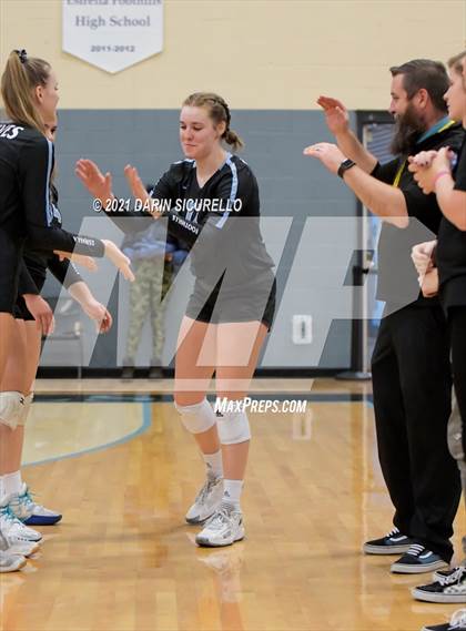Thumbnail 2 in Estrella Foothills vs Flagstaff (AIA 4A Round 1 Playoff) photogallery.