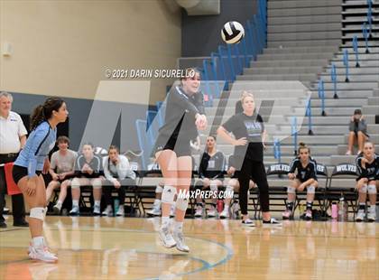 Thumbnail 1 in Estrella Foothills vs Flagstaff (AIA 4A Round 1 Playoff) photogallery.