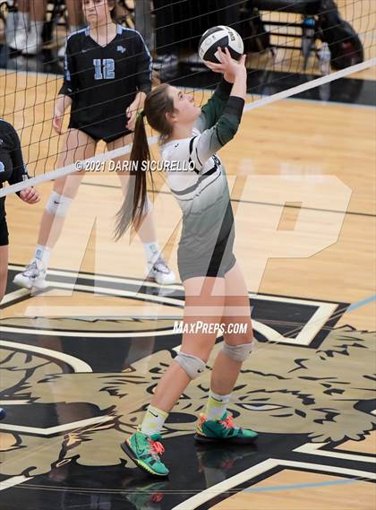Thumbnail 1 in Estrella Foothills vs Flagstaff (AIA 4A Round 1 Playoff) photogallery.