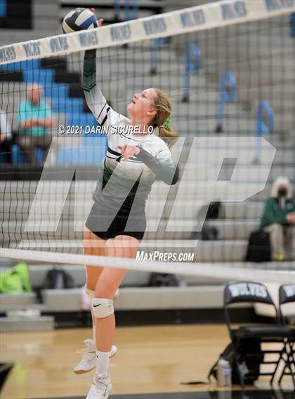 Thumbnail 2 in Estrella Foothills vs Flagstaff (AIA 4A Round 1 Playoff) photogallery.
