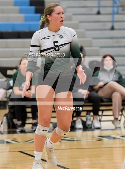 Thumbnail 2 in Estrella Foothills vs Flagstaff (AIA 4A Round 1 Playoff) photogallery.