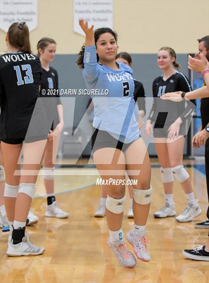 Thumbnail 2 in Estrella Foothills vs Flagstaff (AIA 4A Round 1 Playoff) photogallery.