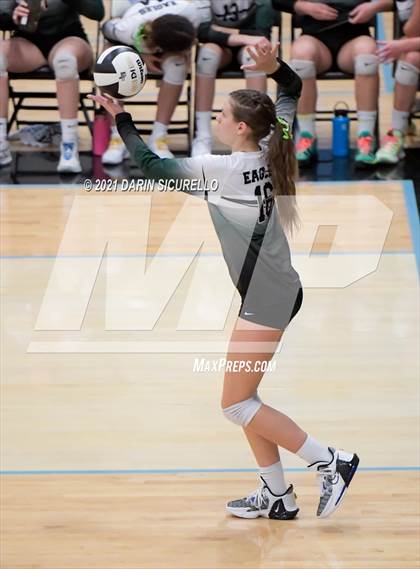 Thumbnail 1 in Estrella Foothills vs Flagstaff (AIA 4A Round 1 Playoff) photogallery.