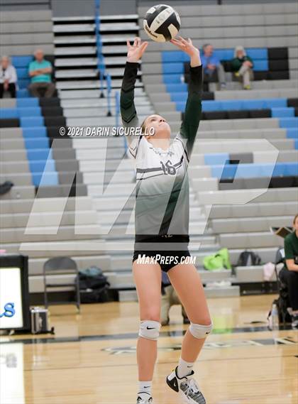 Thumbnail 1 in Estrella Foothills vs Flagstaff (AIA 4A Round 1 Playoff) photogallery.