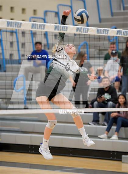 Thumbnail 3 in Estrella Foothills vs Flagstaff (AIA 4A Round 1 Playoff) photogallery.