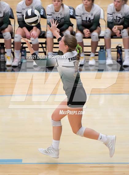 Thumbnail 3 in Estrella Foothills vs Flagstaff (AIA 4A Round 1 Playoff) photogallery.