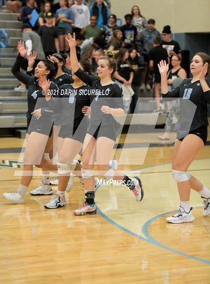 Thumbnail 1 in Estrella Foothills vs Flagstaff (AIA 4A Round 1 Playoff) photogallery.