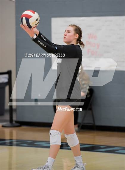 Thumbnail 1 in Estrella Foothills vs Flagstaff (AIA 4A Round 1 Playoff) photogallery.