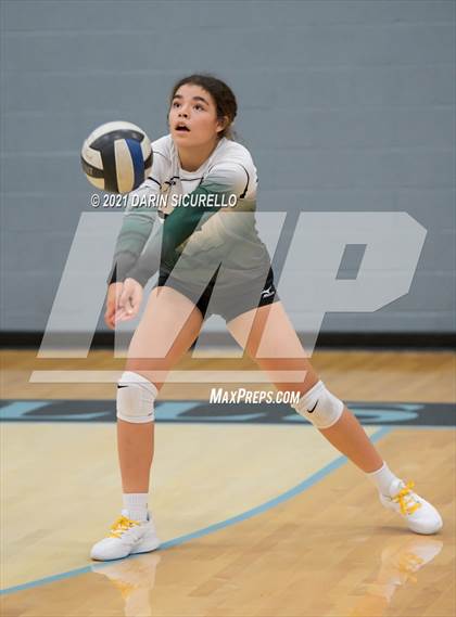Thumbnail 1 in Estrella Foothills vs Flagstaff (AIA 4A Round 1 Playoff) photogallery.