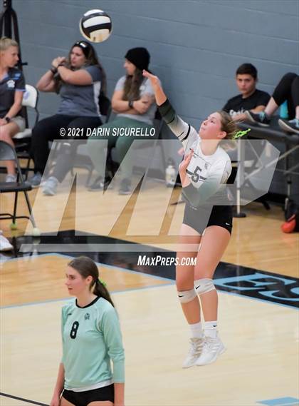 Thumbnail 2 in Estrella Foothills vs Flagstaff (AIA 4A Round 1 Playoff) photogallery.