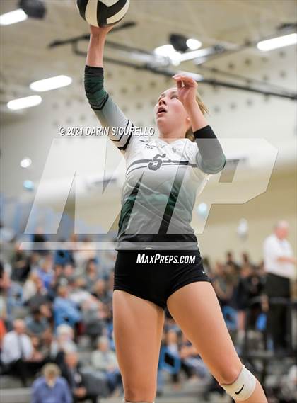 Thumbnail 2 in Estrella Foothills vs Flagstaff (AIA 4A Round 1 Playoff) photogallery.