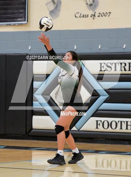 Thumbnail 3 in Estrella Foothills vs Flagstaff (AIA 4A Round 1 Playoff) photogallery.