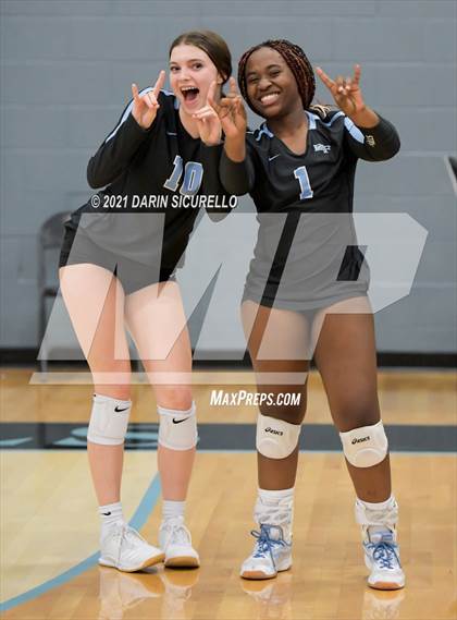 Thumbnail 2 in Estrella Foothills vs Flagstaff (AIA 4A Round 1 Playoff) photogallery.