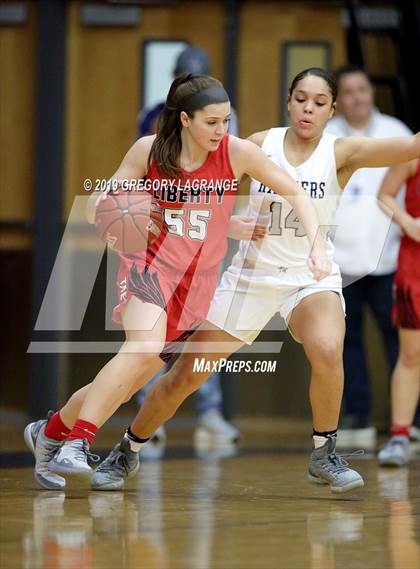 Thumbnail 3 in Liberty vs Lone Star photogallery.