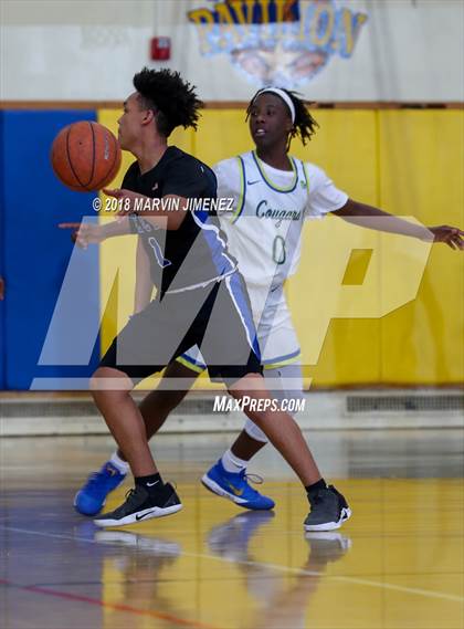 Thumbnail 1 in Crenshaw vs El Camino Real (CIF LACS 3rd Round Playoff) photogallery.