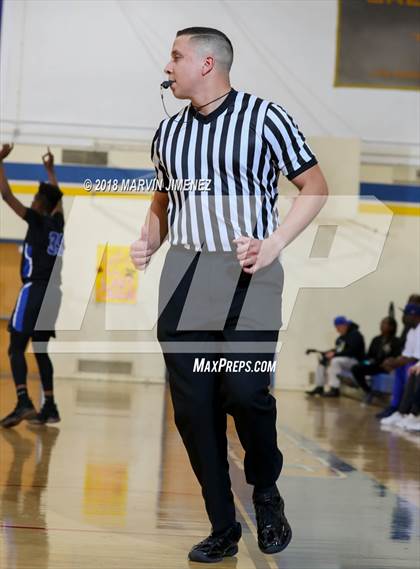Thumbnail 3 in Crenshaw vs El Camino Real (CIF LACS 3rd Round Playoff) photogallery.