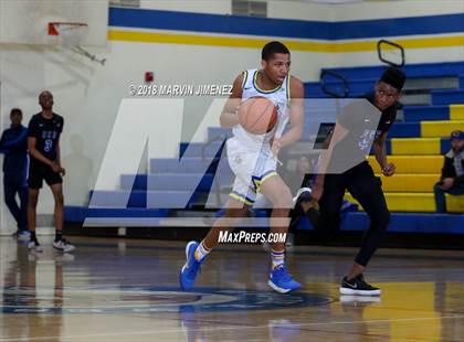Thumbnail 1 in Crenshaw vs El Camino Real (CIF LACS 3rd Round Playoff) photogallery.